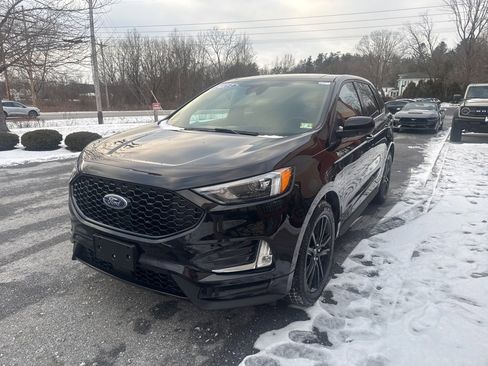 Used 2023 Ford Edge ST-Line w/ Class II Trailer Tow Package image 3