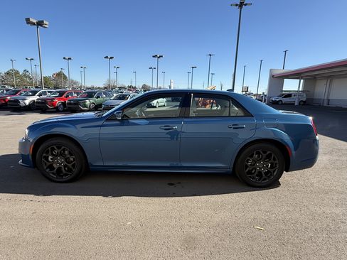 Used 2022 Chrysler 300 Touring L w/ Comfort Group image 27