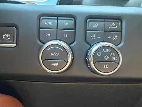 Used 2024 GMC Sierra 1500 Denali Ultimate AWD/4WD image 13