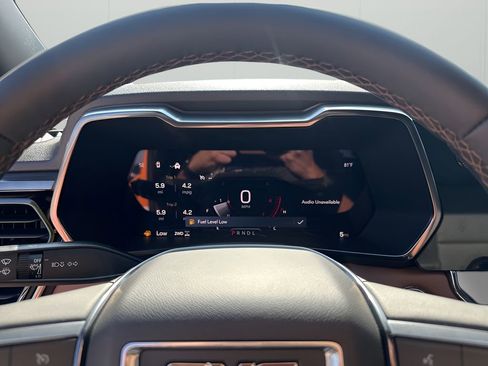 New 2026 GMC Canyon AT4 w/ AT4 Premium Package image 32