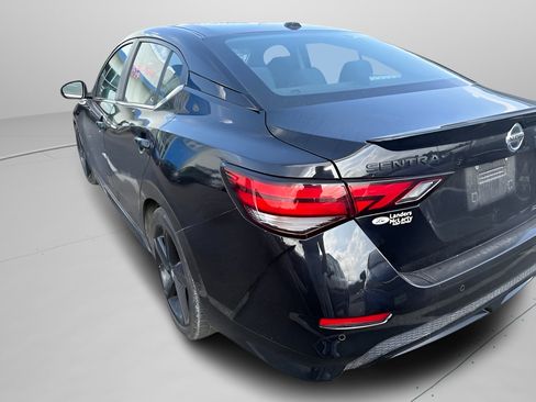 Used 2023 Nissan Sentra SR w/ Midnight Edition Package FWD image 12
