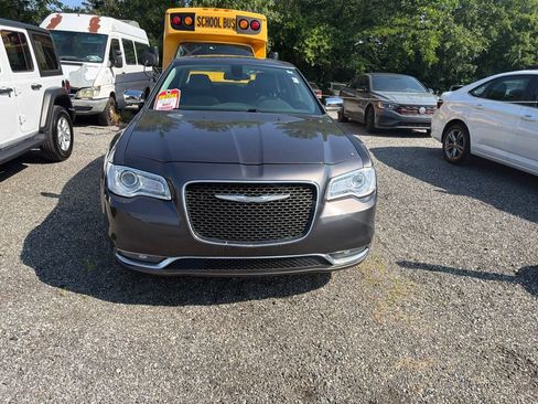 Used 2016 Chrysler 300 C AWD/4WD image 2