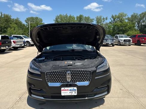 Used 2023 Lincoln Aviator Reserve w/ Elements Package Plus AWD/4WD image 11