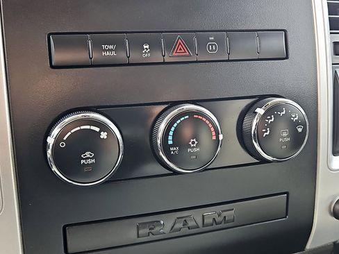 Used 2011 RAM 1500 Big Horn AWD/4WD image 19