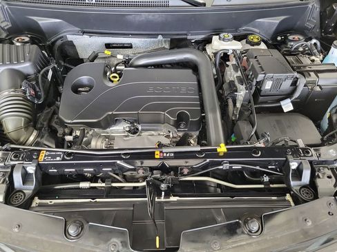 Certified 2023 Chevrolet Equinox Premier AWD/4WD image 24