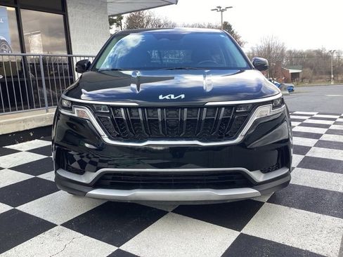 Used 2023 Kia Carnival LX image 6