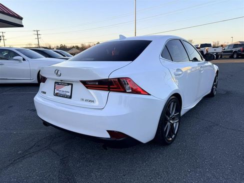 Used 2016 Lexus IS 200t image 5