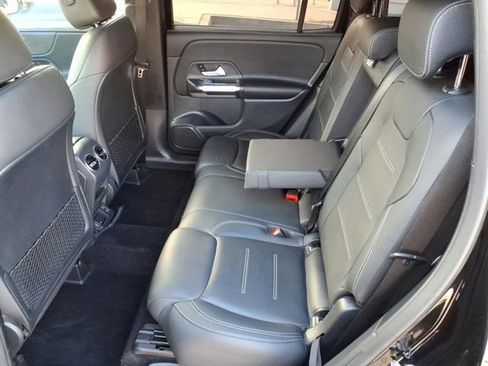 Certified 2022 Mercedes-Benz GLB 250 image 18