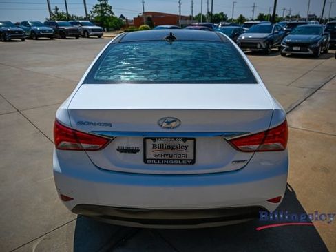 Used 2014 Hyundai Sonata Limited w/ Technology Package 05 FWD image 4