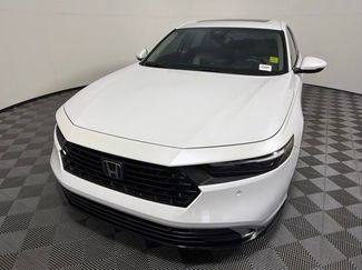 Used 2023 Honda Accord Touring video 2