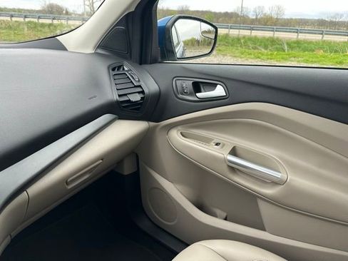 Used 2019 Ford Escape SEL AWD/4WD image 34