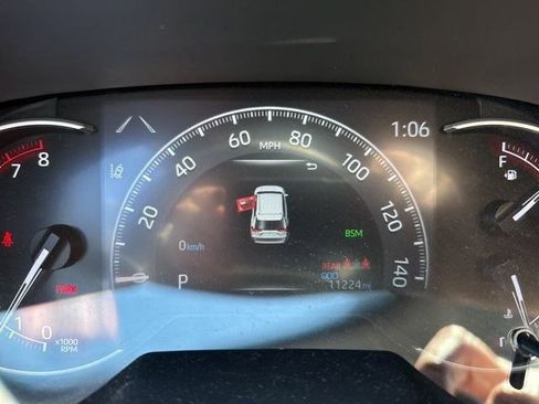 Used 2023 Toyota RAV4 XLE w/ Convenience Package image 11