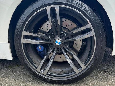 Used 2017 BMW M4 Convertible w/ Executive Package image 12