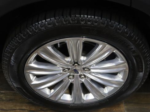 Used 2020 Ford Explorer Limited AWD/4WD image 26