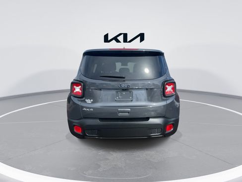 Used 2023 Jeep Renegade Latitude image 7