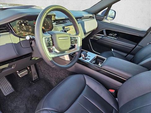 Used 2025 Land Rover Range Rover Long Wheelbase Autobiography image 10