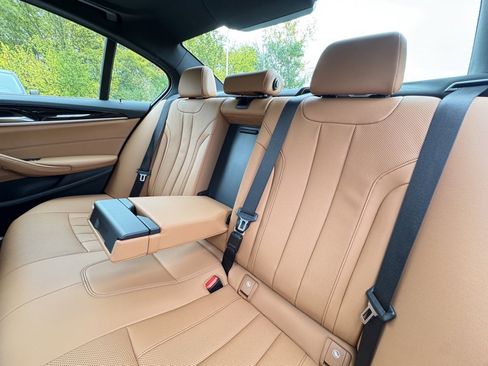 Certified 2023 BMW 530e xDrive w/ Premium Package image 25