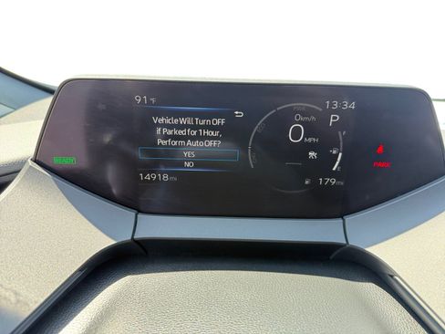 Used 2025 Toyota Prius XLE FWD image 11
