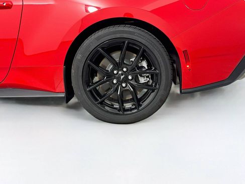 Used 2025 Ford Mustang GT Premium RWD image 18