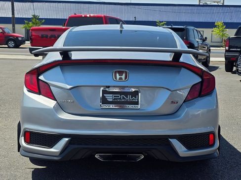 Used 2019 Honda Civic Si image 8