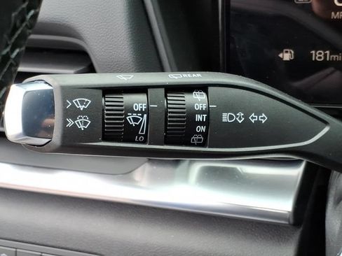 New 2026 GMC Terrain Elevation w/ Technology Package II AWD/4WD image 25