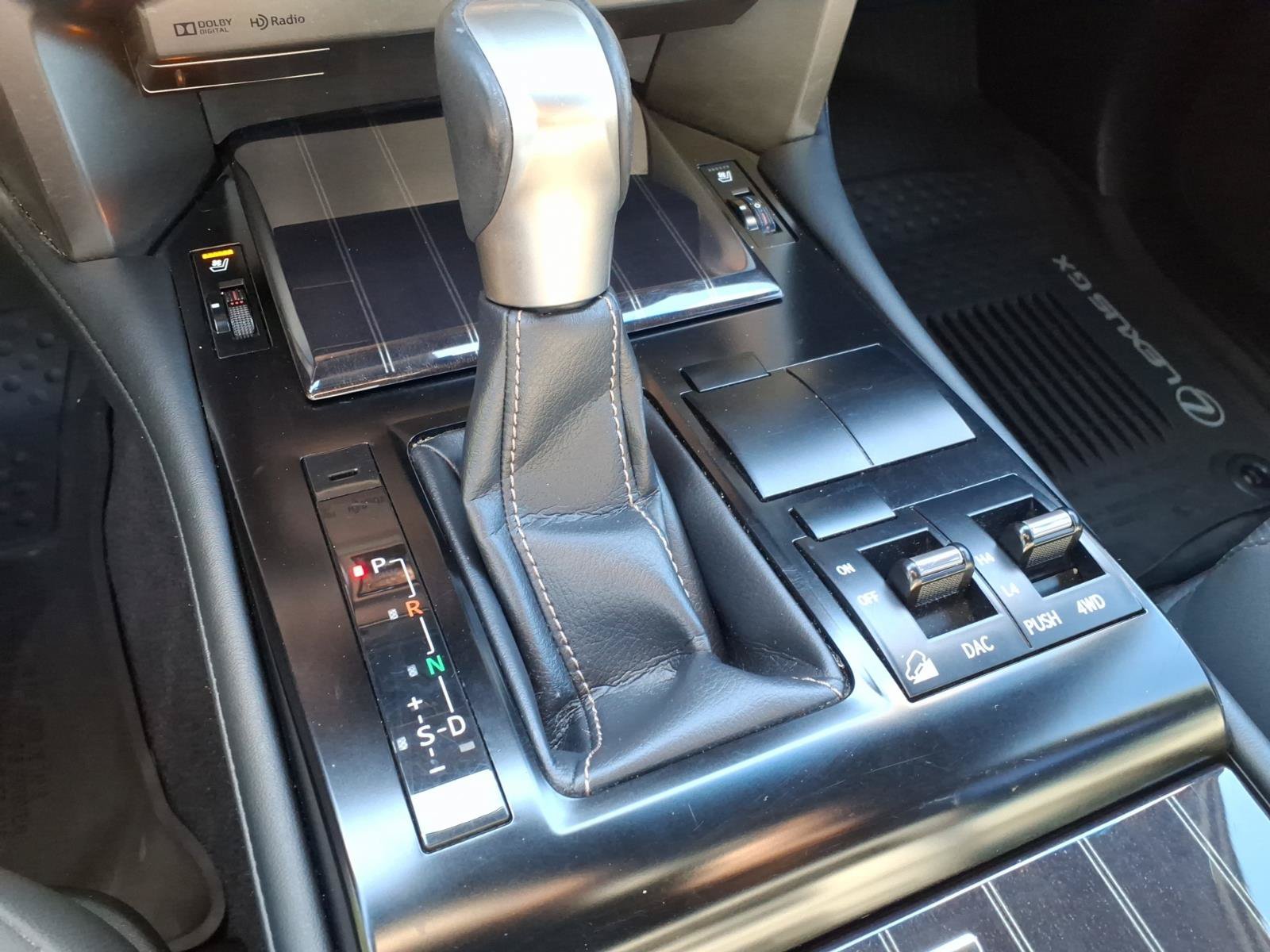 Used 2020 Lexus GX 460 Premium w/ Premium Package AWD/4WD image 13
