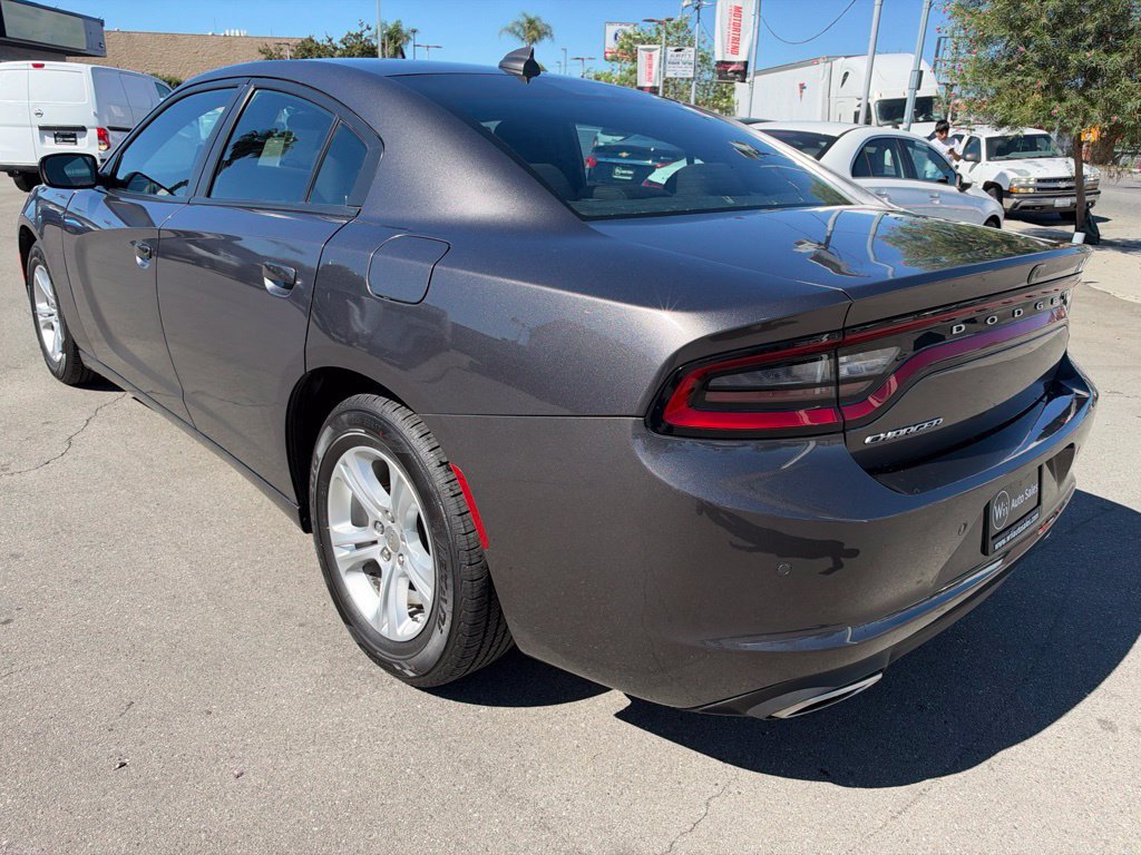Used 2023 Dodge Charger SXT RWD image 4
