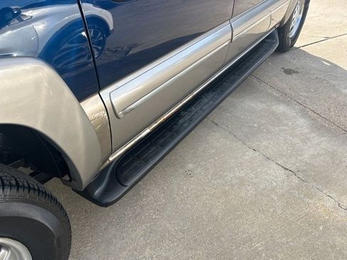 Used 2000 Chevrolet Suburban LS w/ LS Preferred Equipment Group image 10