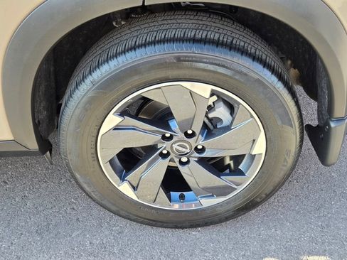 Certified 2024 Nissan Rogue SV image 10