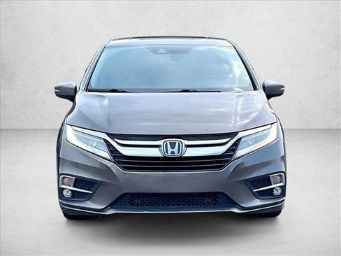 Used 2018 Honda Odyssey Touring image 3