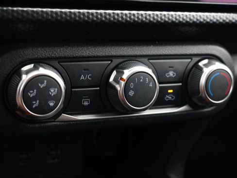 Used 2024 Nissan Kicks SV FWD image 20