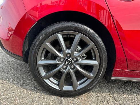 Used 2020 MAZDA MAZDA3 AWD Hatchback w/ Preferred Pkg image 9