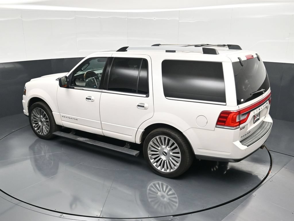 Used 2016 Lincoln Navigator Reserve AWD/4WD image 54