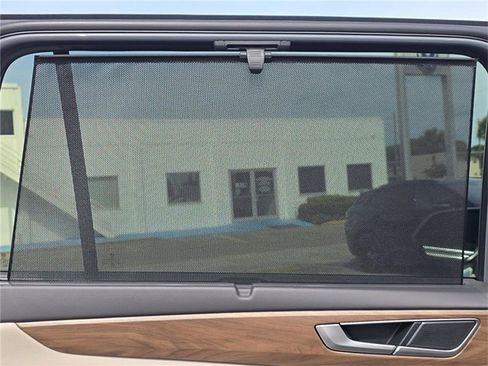 New 2026 Volkswagen Atlas SE image 11