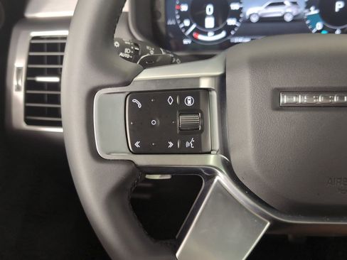 Certified 2025 Land Rover Discovery Dynamic SE image 14