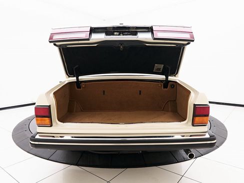 Used 1990 Rolls-Royce Silver Spur II image 27