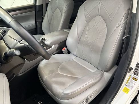 Used 2021 Toyota Highlander Platinum image 20
