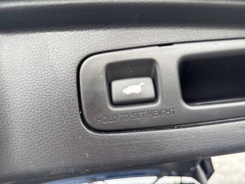 Used 2023 Honda CR-V EX-L image 11