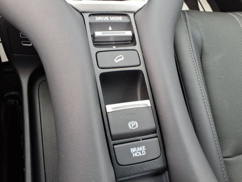 Certified 2024 Honda HR-V EX-L image 26