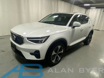 Used 2024 Volvo XC40 B5 Core