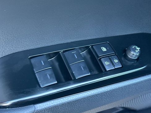 Certified 2025 Toyota Camry SE w/ Convenience Package image 13