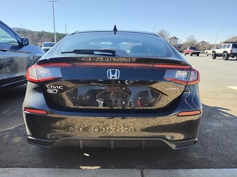 Used 2023 Honda Civic Sport image 5