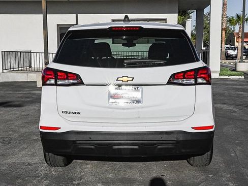 Used 2022 Chevrolet Equinox LS w/ LS Convenience Package FWD image 8