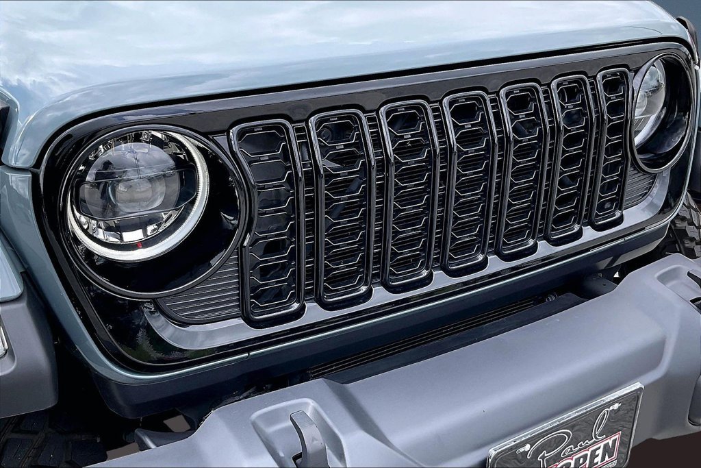 Used 2024 Jeep Gladiator Sport AWD/4WD image 37