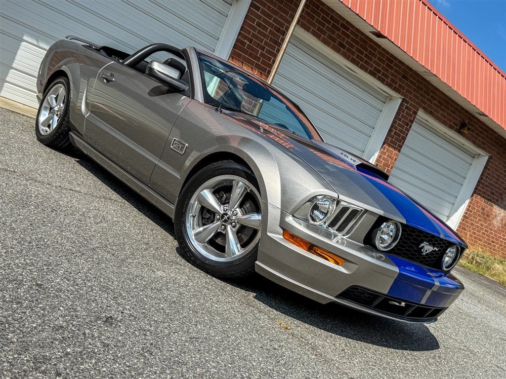 Used 2008 Ford Mustang GT RWD image 33