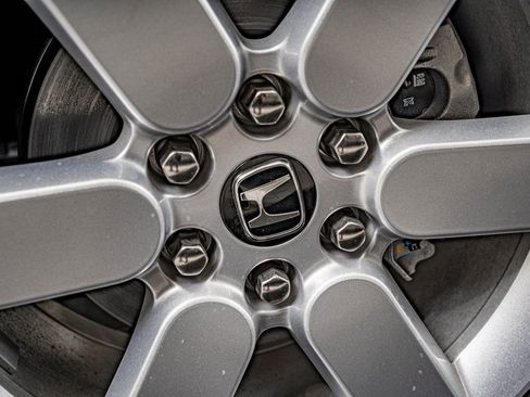 Used 2025 Honda Prologue EX image 8