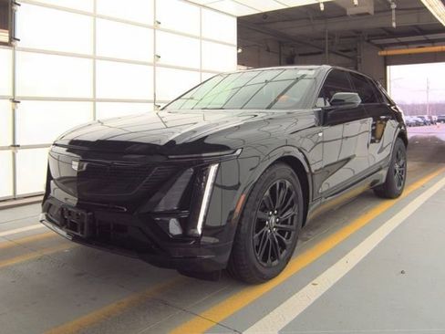 Certified 2024 Cadillac Lyriq Sport image 11