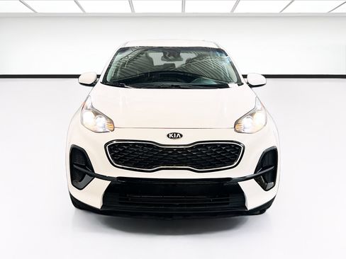 Used 2020 Kia Sportage LX FWD image 2