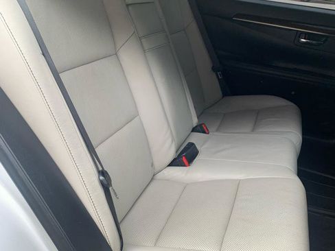 Used 2014 Lexus ES 350 w/ Luxury Package FWD image 10