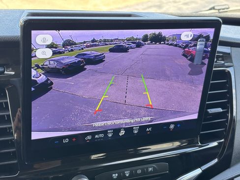 Used 2024 Ford Transit 350 XLT image 5